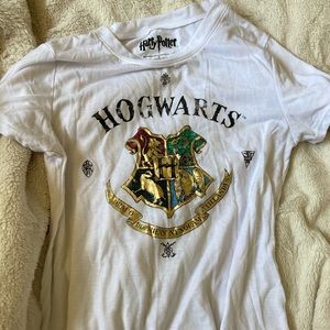 Hogwarts t shirt size small